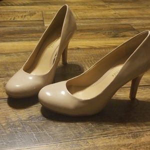 Mootsie tootsie nude heels